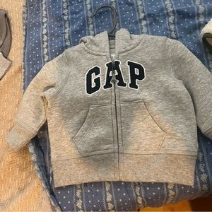 Baby boy clothing size 0-3 months